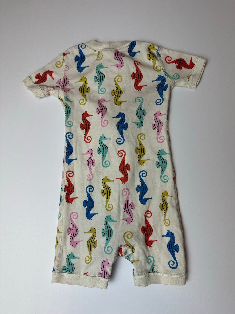 Hanna Andersson Modern
Seahorse Baby Romper 18-24 months
